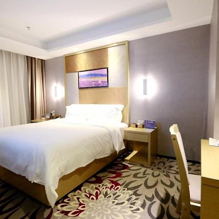 Lavande Hotel Foshan Yiwu Commodities City Dış mekan fotoğraf