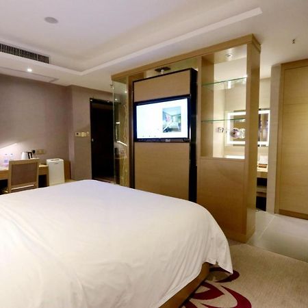 Lavande Hotel Foshan Yiwu Commodities City Dış mekan fotoğraf
